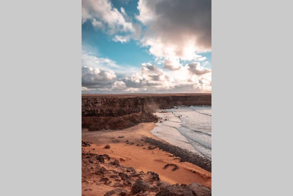 Wave & Chill -The House- Villa El Cotillo  Bagian luar foto