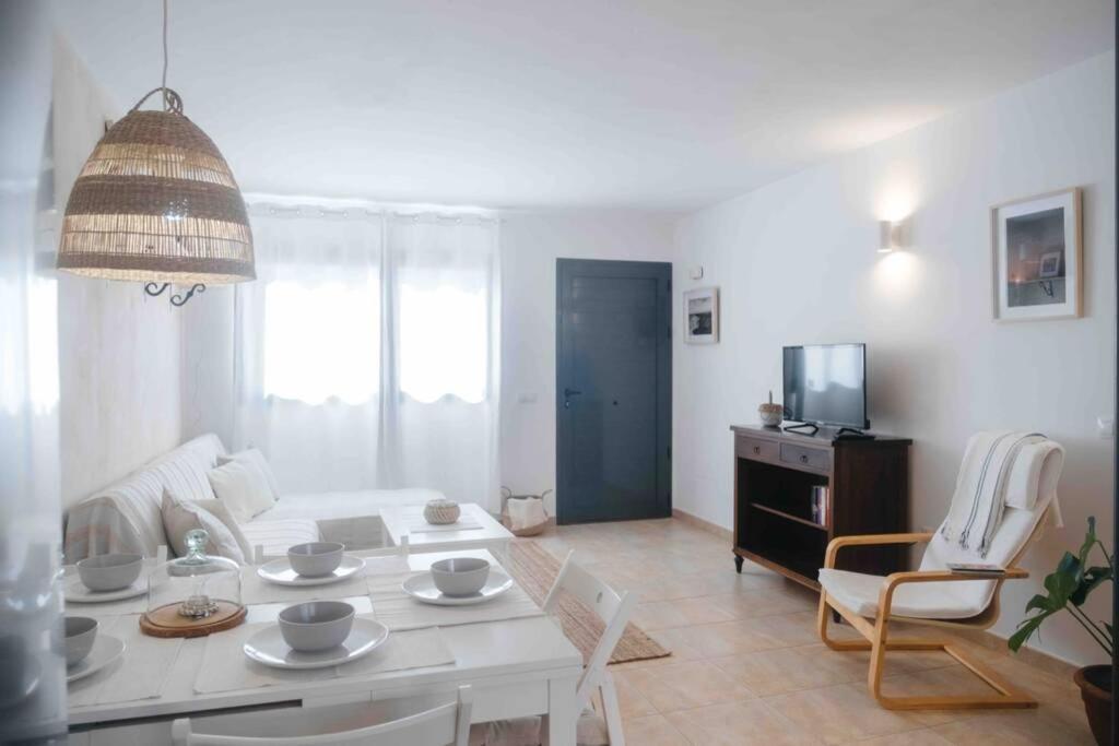 Wave & Chill -The House- Villa El Cotillo  Bagian luar foto